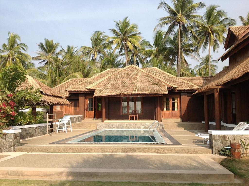 Central Ngwesaung Resort Exterior photo
